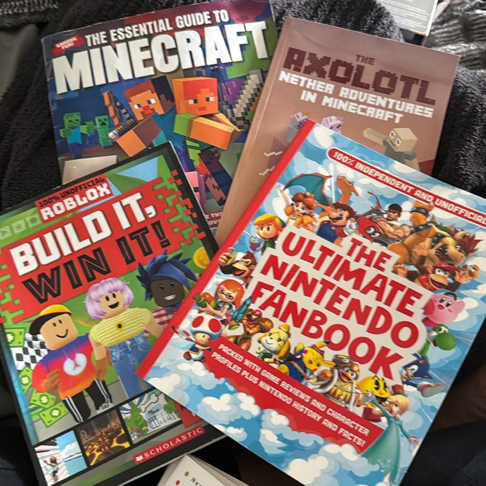 Nintendo and Roblox Fanbook Set